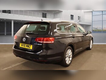 Used Volkswagen Passat 2016 for sale - 75692911: Photo