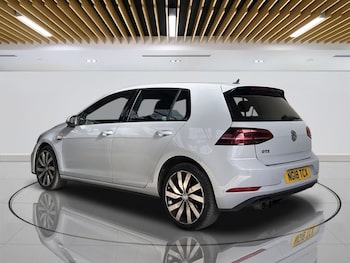 Used Volkswagen Golf 2018 for sale - 78818454: Photo