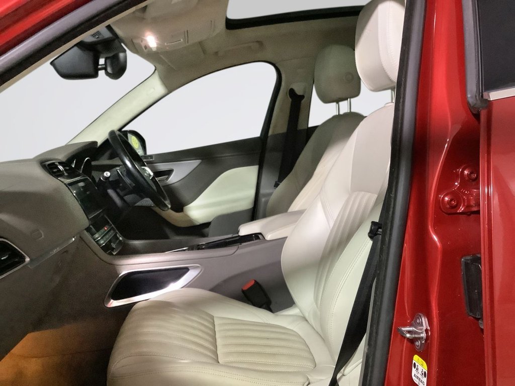 Used Jaguar F-Pace 2019 for sale - 76111875: Photo 14