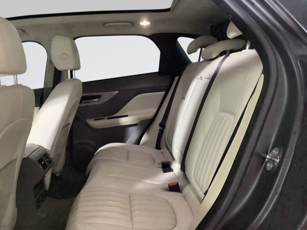Used Jaguar F-Pace 2019 for sale - 76111875: Photo 15