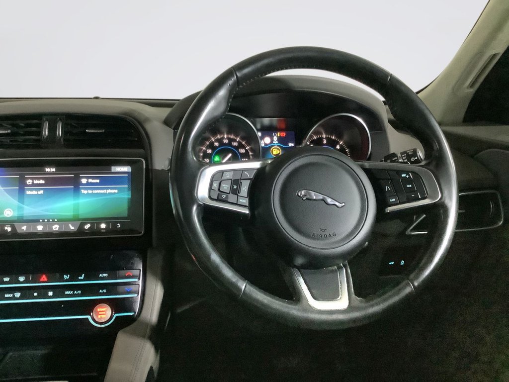 Used Jaguar F-Pace 2019 for sale - 76111875: Photo 17