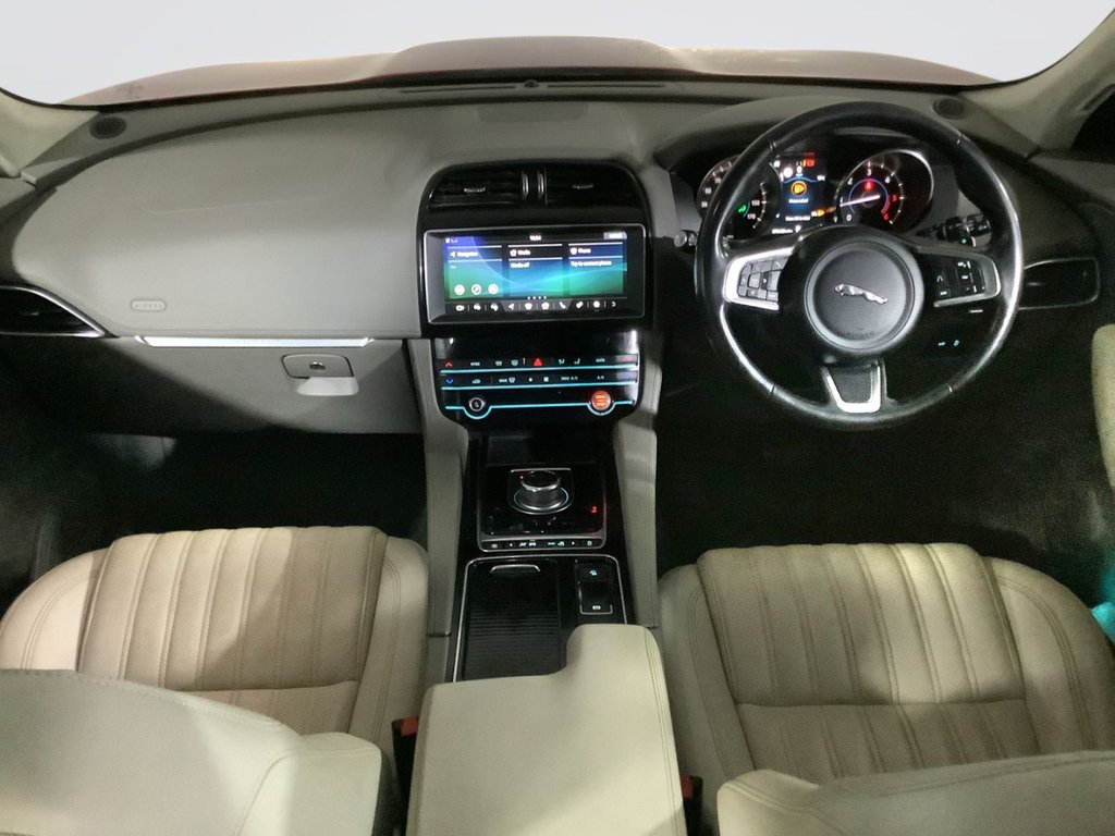 Used Jaguar F-Pace 2019 for sale - 76111875: Photo 3