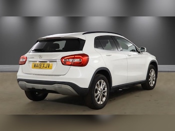 Used Mercedes-Benz GLA 2019 for sale - 79178048: Photo