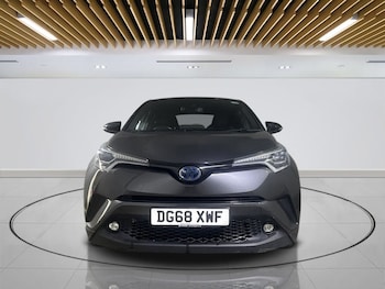 Used Toyota C-HR 2018 for sale - 75613018: Photo