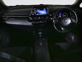 Used Toyota C-HR 2018 for sale - 78227263: Photo