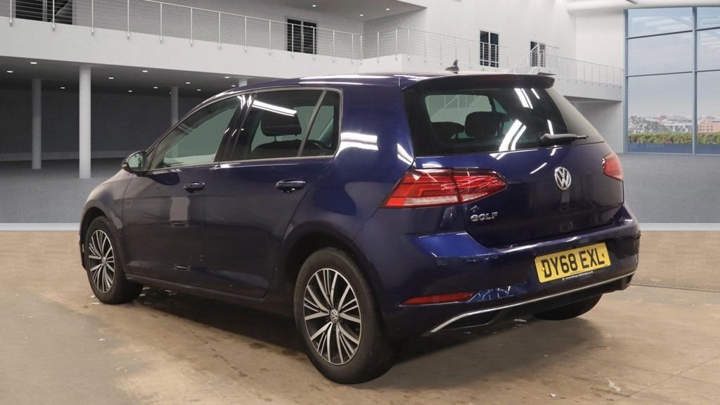 Used Volkswagen Golf 2018 for sale - 77520980: Photo 6
