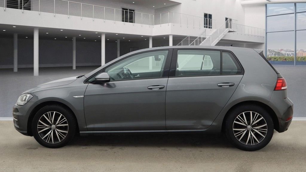Used Volkswagen Golf 2019 for sale - 76496844: Photo 6