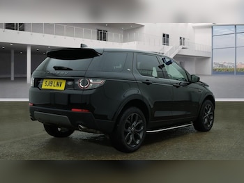 Used Land Rover Discovery Sport 2019 for sale - 76010474: Photo