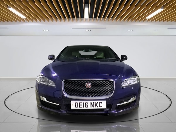 Used Jaguar XJ 2016 for sale - 76173202: Photo 2