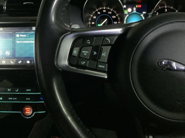 Used Jaguar F-Pace 2018 for sale - 76168518: Photo 17