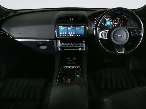 Used Jaguar F-Pace 2018 for sale - 76168518: Photo 3