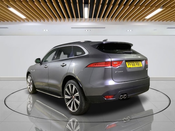 Used Jaguar F-Pace 2018 for sale - 76168518: Photo 6