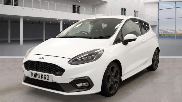Used Ford Fiesta 2019 for sale - 76323184: Photo 2