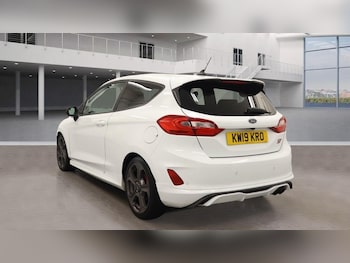 Used Ford Fiesta 2019 for sale - 76323184: Photo 3