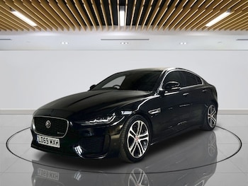 Used Jaguar XE 2020 for sale - 78302607: Photo