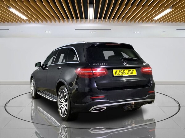 Used Mercedes-Benz GLC 2018 for sale - 76236227: Photo 4