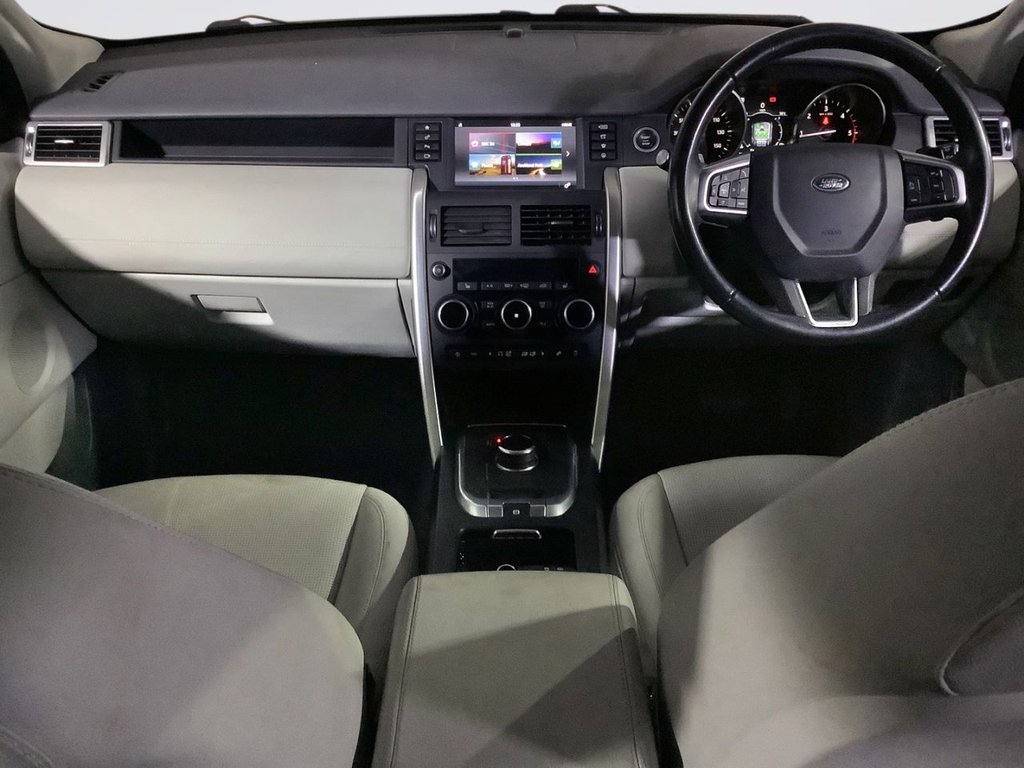 Used Land Rover Discovery Sport 2017 for sale - 76274067: Photo 3