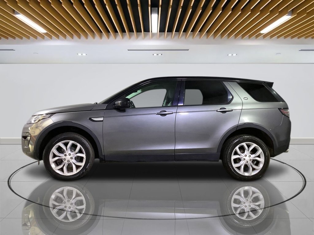 Used Land Rover Discovery Sport 2017 for sale - 76274067: Photo 5