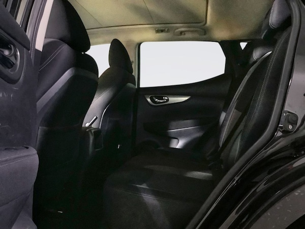 Used Nissan Qashqai 2018 for sale - 76147510: Photo 13