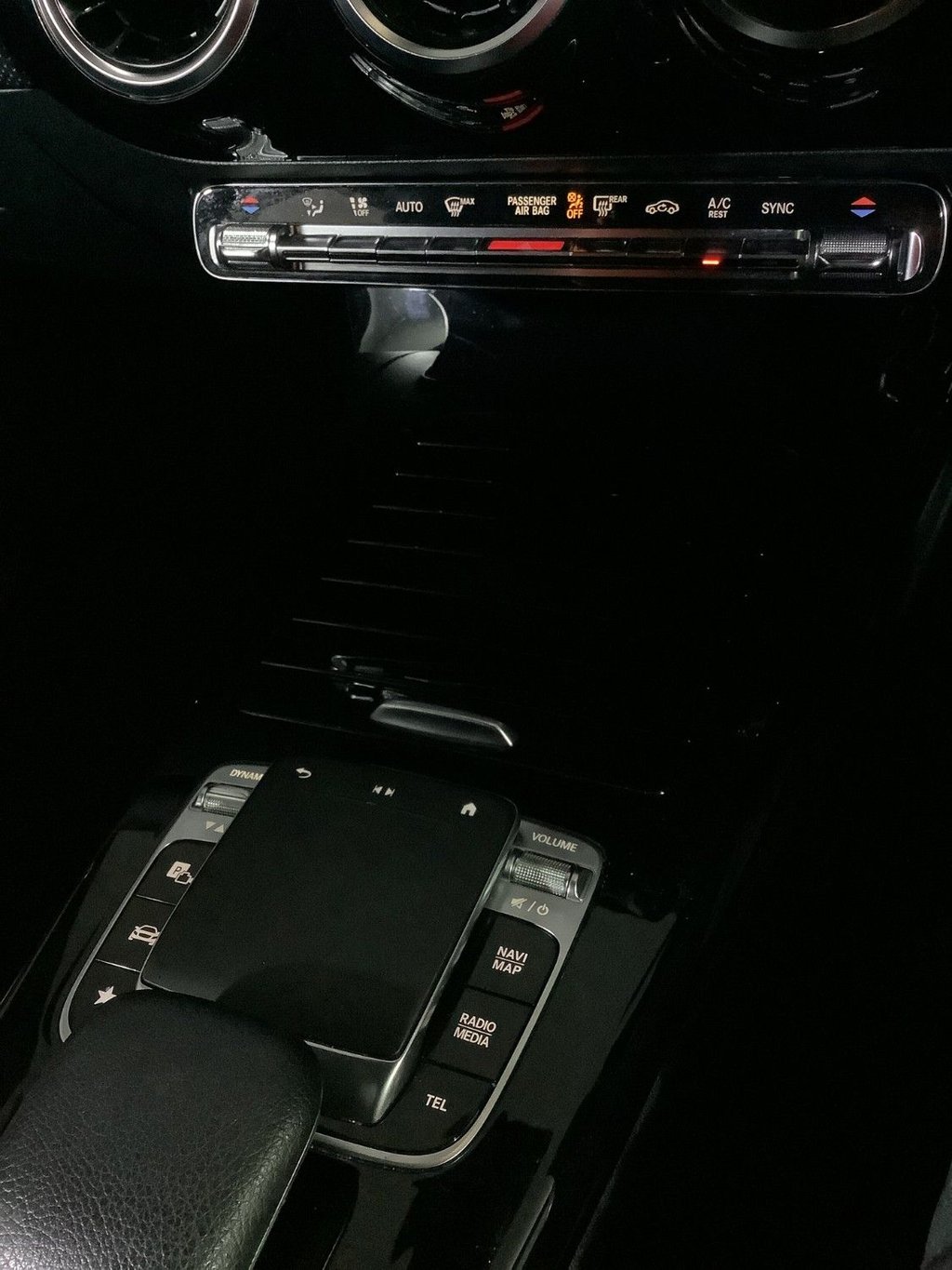 Used Mercedes-Benz A-Class 2018 for sale - 76535636: Photo 24