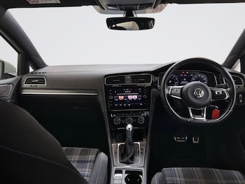 Used Volkswagen Golf 2017 for sale - 79409370: Photo