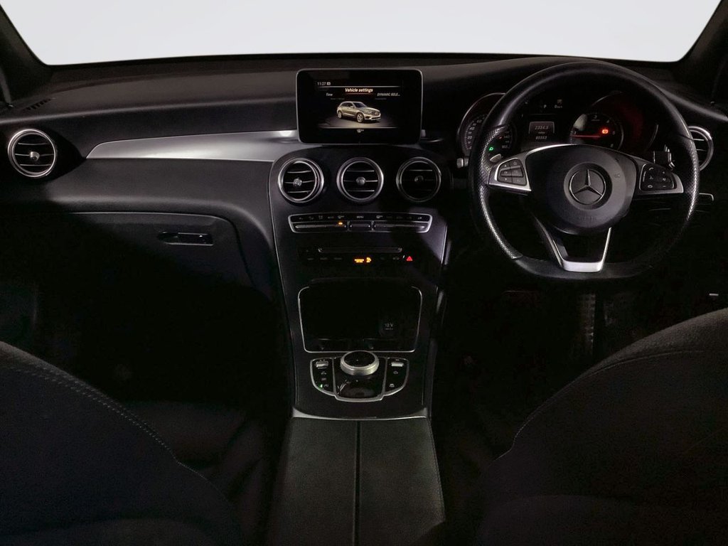 Used Mercedes-Benz GLC 2018 for sale - 76434423: Photo 3