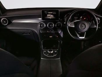 Used Mercedes-Benz GLC 2018 for sale - 76434423: Photo