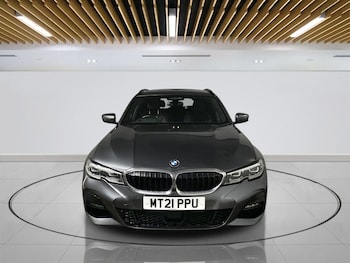 Used BMW 3 Series 2021 for sale - 75692880: Photo