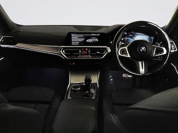 Used BMW 3 Series 2021 for sale - 75692880: Photo