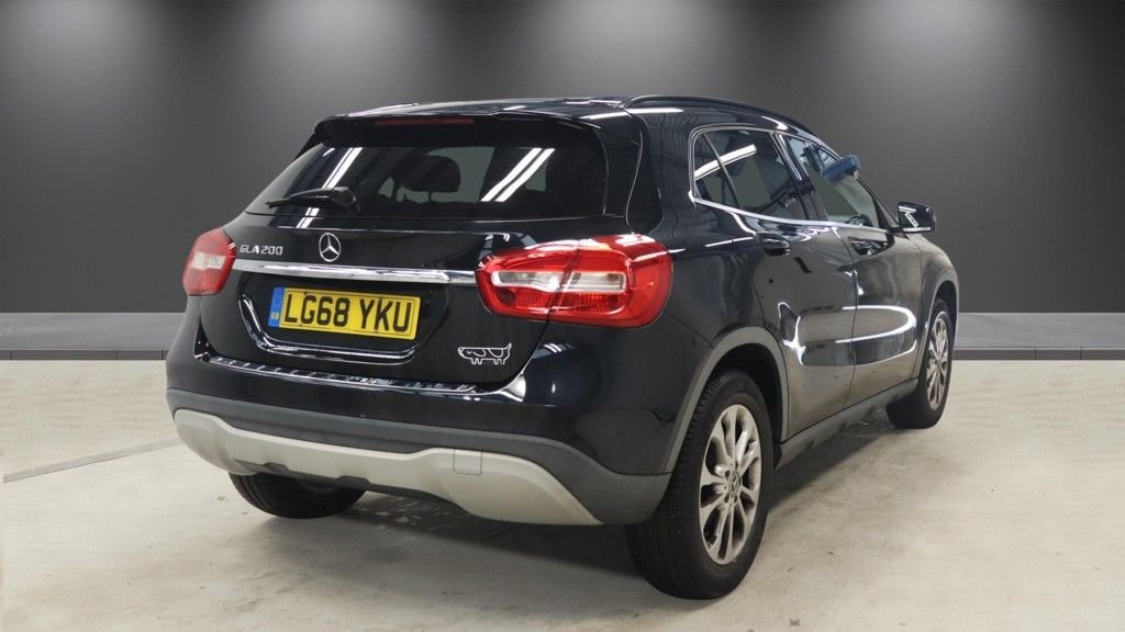 Used Mercedes-Benz GLA 2018 for sale - 78029860: Photo 4