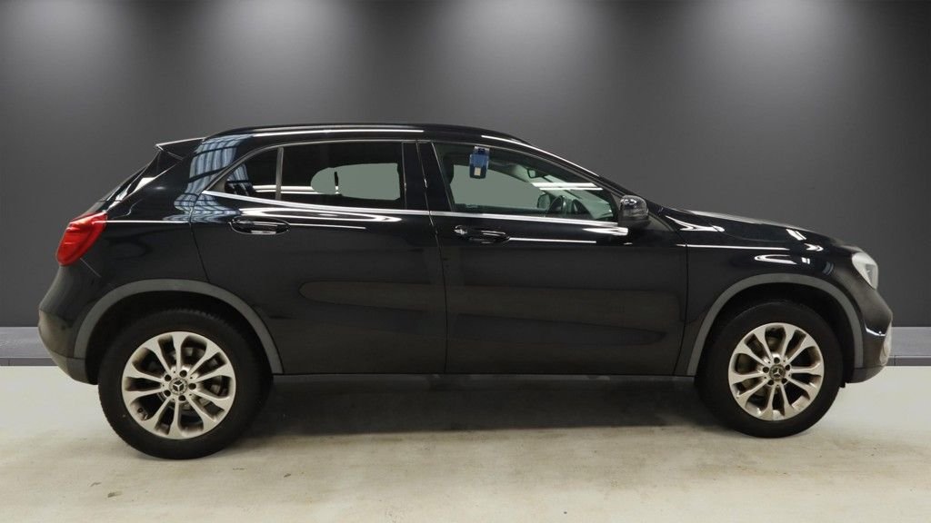 Used Mercedes-Benz GLA 2018 for sale - 78029860: Photo 5