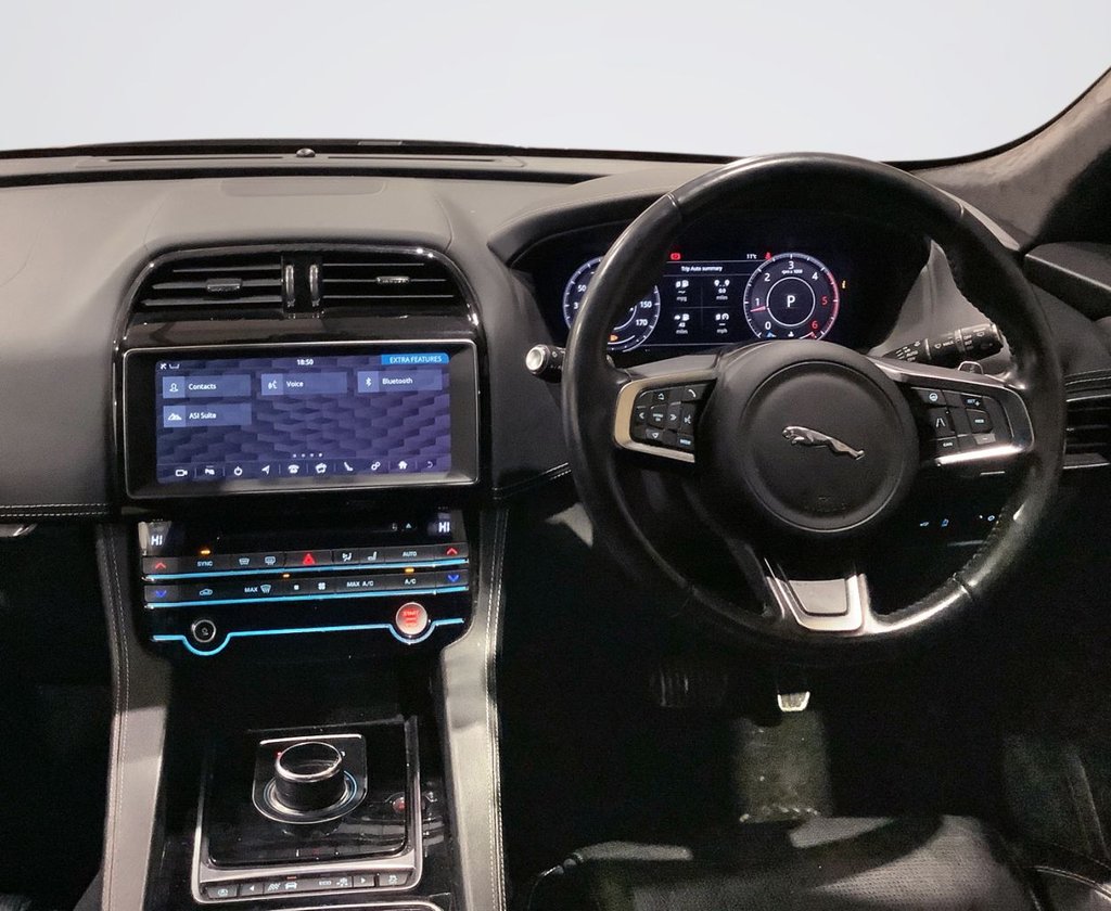 Used Jaguar F-Pace 2020 for sale - 77262938: Photo 13