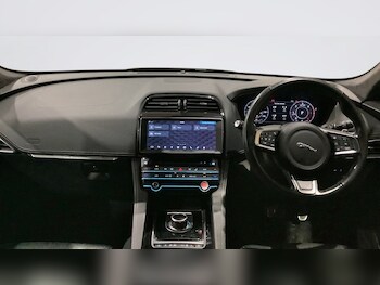 Used Jaguar F-Pace 2020 for sale - 77262938: Photo