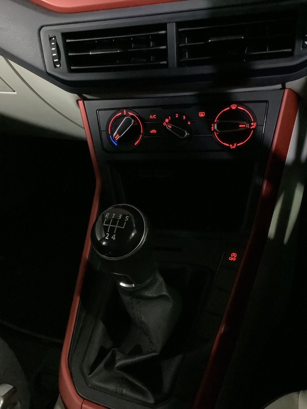 Used Volkswagen Polo 2019 for sale - 76312909: Photo 24