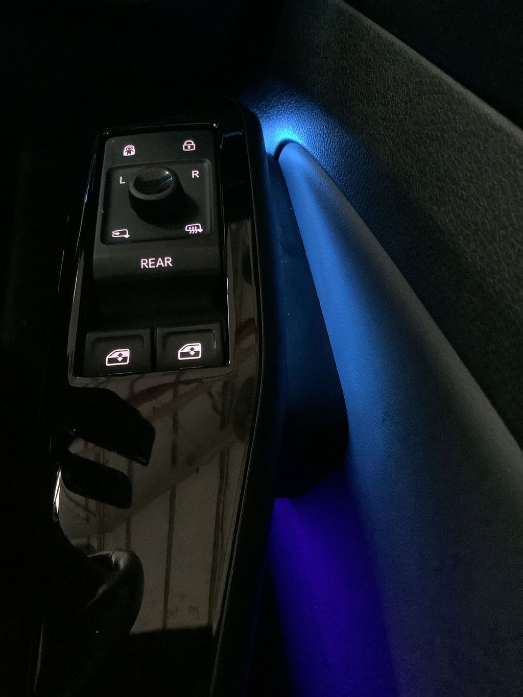 Used Volkswagen ID.4 2023 for sale - 77849684: Photo 22