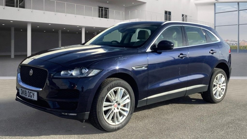 Used Jaguar F-Pace 2018 for sale - 76582577: Photo 2