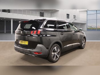 Used Peugeot 5008 2019 for sale - 76406391: Photo