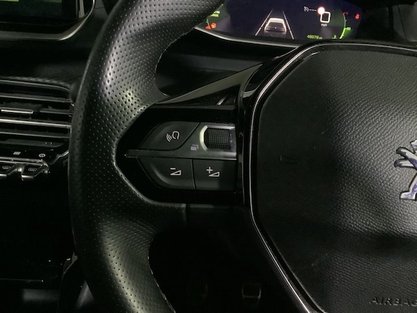 Used Peugeot 208 2023 for sale - 76098229: Photo 17