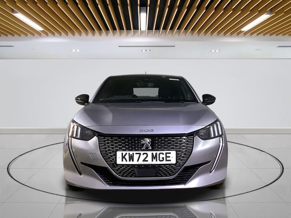 Used Peugeot 208 2023 for sale - 76098229: Photo 2