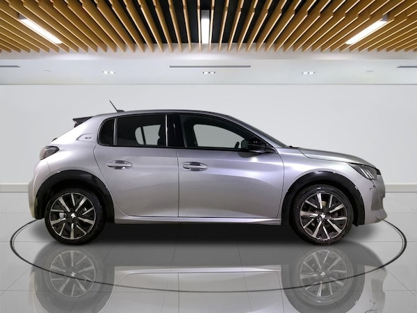 Used Peugeot 208 2023 for sale - 76098229: Photo 9
