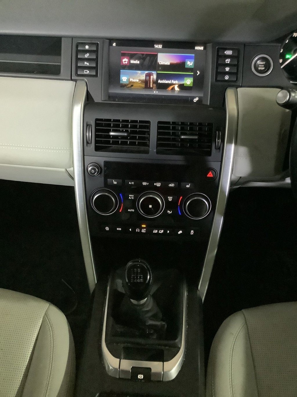 Used Land Rover Discovery Sport 2018 for sale - 77059577: Photo 28