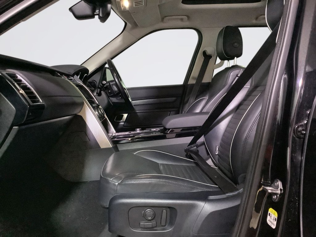 Used Land Rover Discovery 2018 for sale - 76439362: Photo 12