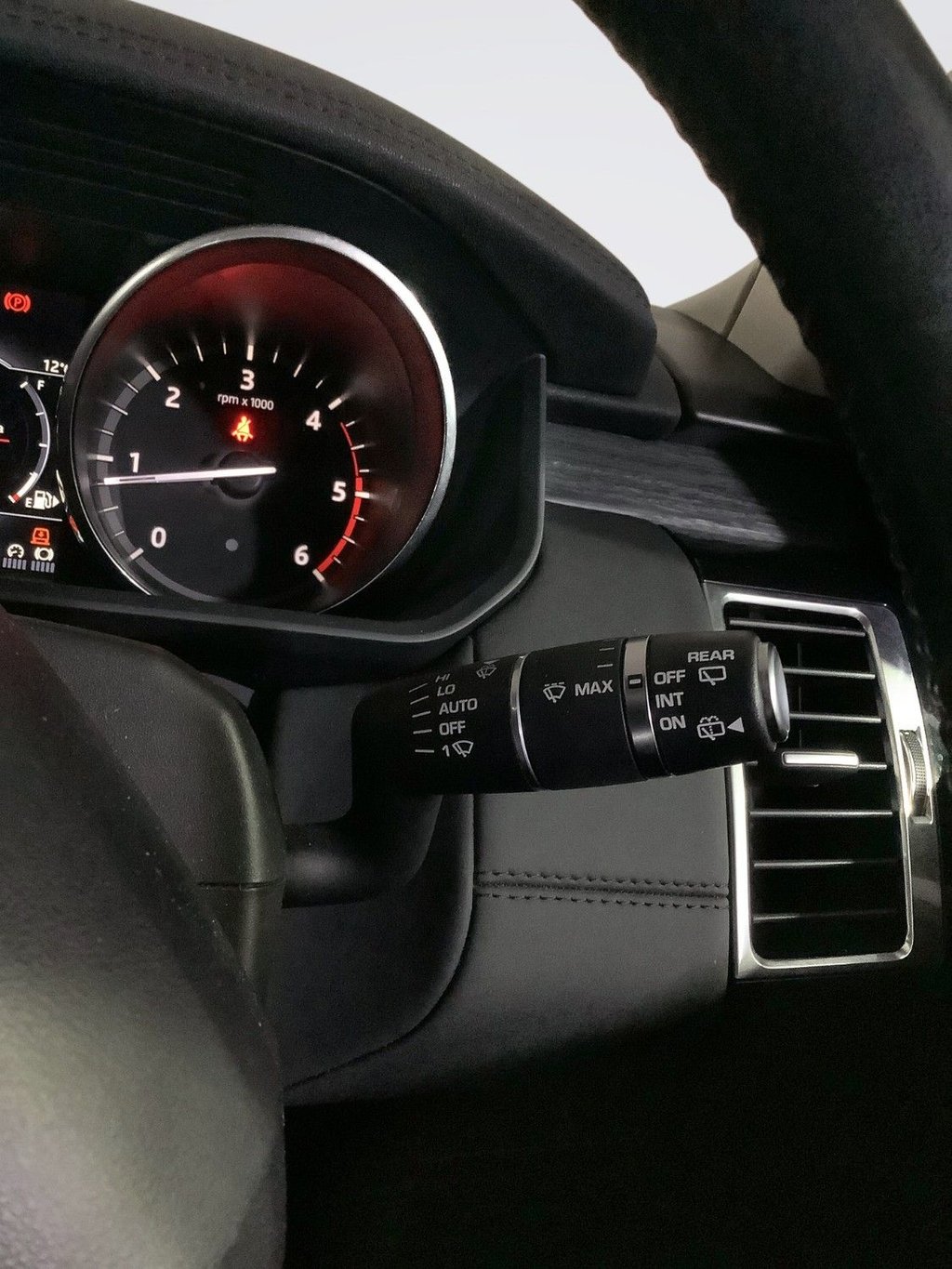 Used Land Rover Discovery 2018 for sale - 76439362: Photo 24