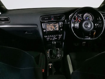 Used Volkswagen Golf 2016 for sale - 76665485: Photo