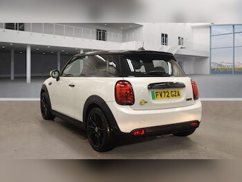 Used MINI Hatch 2022 for sale - 77360210: Photo