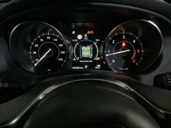 Used Jaguar XE 2019 for sale - 76297204: Photo 18