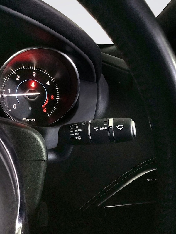 Used Jaguar XE 2019 for sale - 76297204: Photo 21