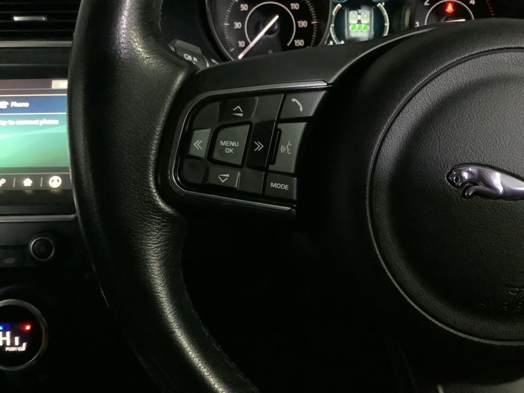 Used Jaguar E-Pace 2018 for sale - 76792037: Photo 17