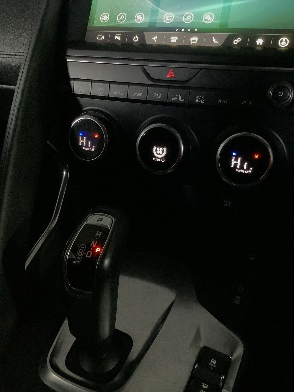 Used Jaguar E-Pace 2018 for sale - 76792037: Photo 24