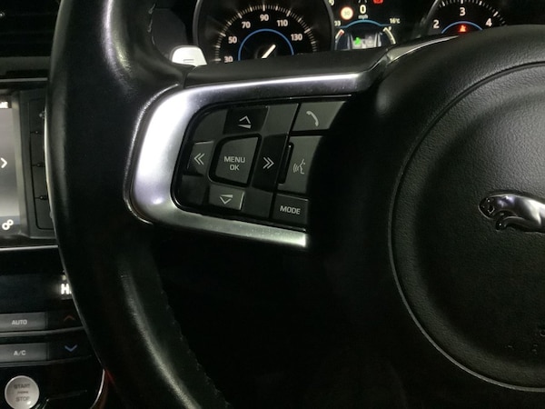 Used Jaguar XE 2017 for sale - 76256555: Photo 17